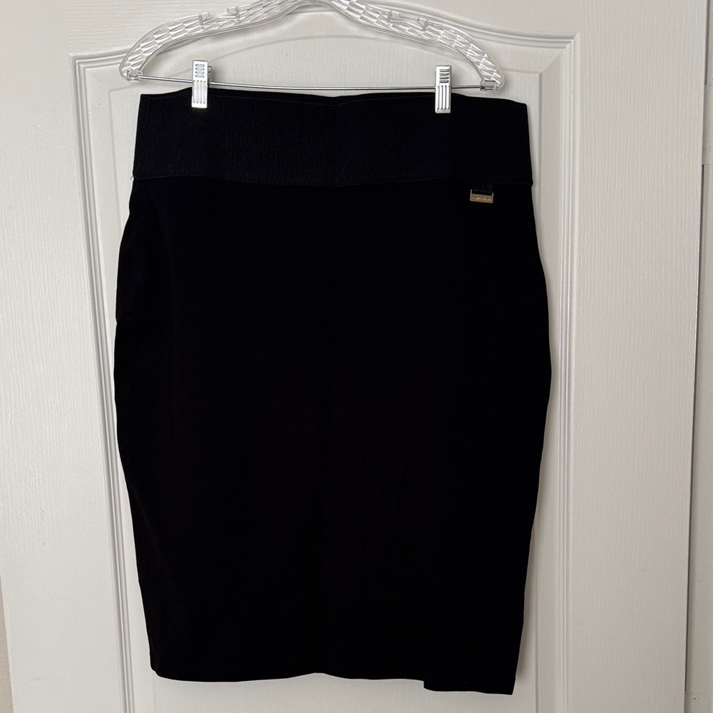 Calvin Klein Classic Black Pencil Skirt